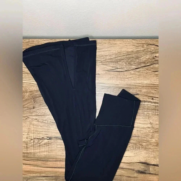 Aerie Offline Real Me Xtra Flare High Rise Front Split Hem Black Legging - Picture 4 of 6